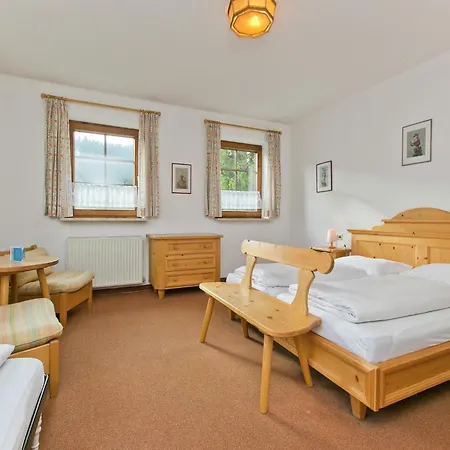 度假居 Chalet In Angerberg Near Skiwelt Slopes, Cleaning Included *