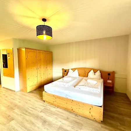In Near Skiwelt Slopes, Cleaning Included *
