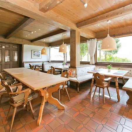 In Near Skiwelt Slopes, Cleaning Included Vakantiehuis